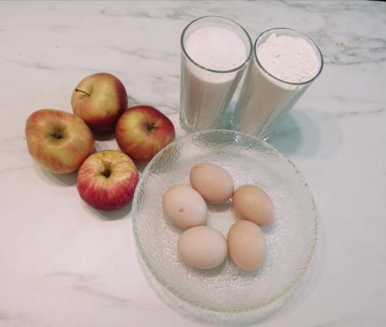 Ingredienser til Charlotte med epler