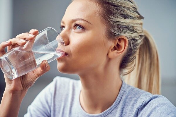 Du må drikke minst 1,5 liter vann per dag