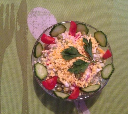 Dekorasjon, selvfølgelig, ikke egentlig)) Men for å smak salat - pest!