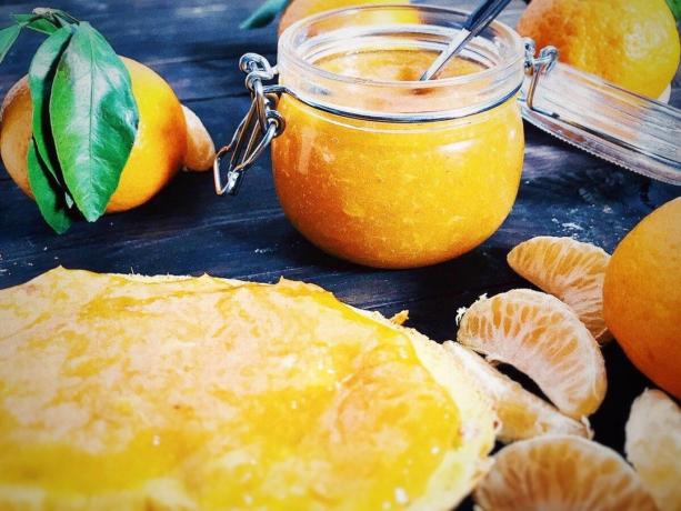 Trinn for trinn oppskrift for mandarin jam.