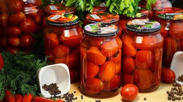 Tomater for vinteren "Honey" uten sterilisering