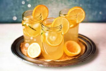 Hjemmelaget limonade laget av sitroner