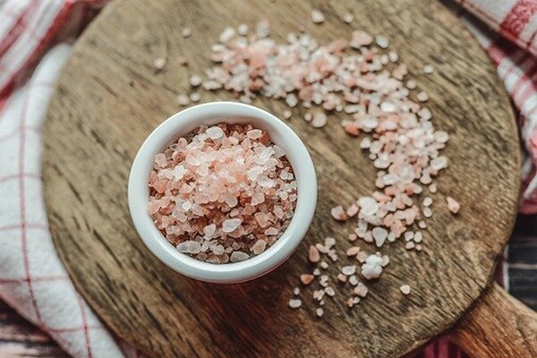 Det viktigste er ikke å konsumere mer salt enn tillatt (Foto: Pixabay.com)