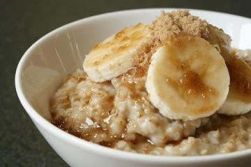 Grøt med honning, kanel og banan puré. Yummy!