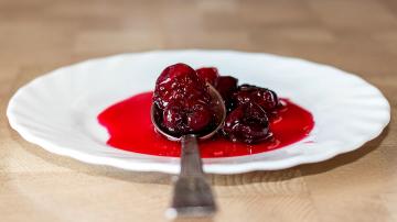 Er det mulig å lage mat kirsebær gelé uten pektin? Eksperimentere med svenske Sylt