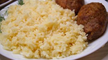 Rice garnityr, oppskrift så selv de billigste ris svinger smuldrete